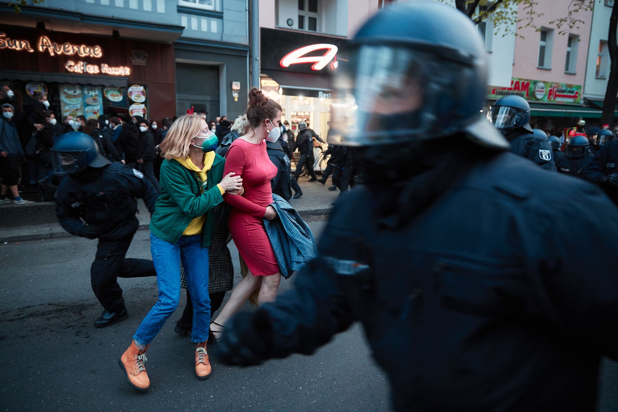 20210501_AdoraPress_Rev1MaiBln_028